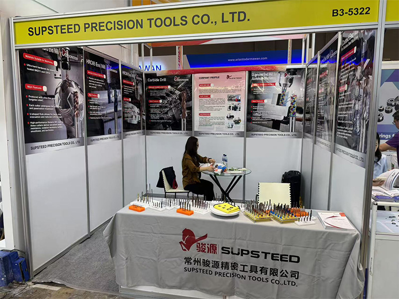 Exhibition News: "Innovative HRC55 and SUS End Mills Steal the Show at IMTS 2025"